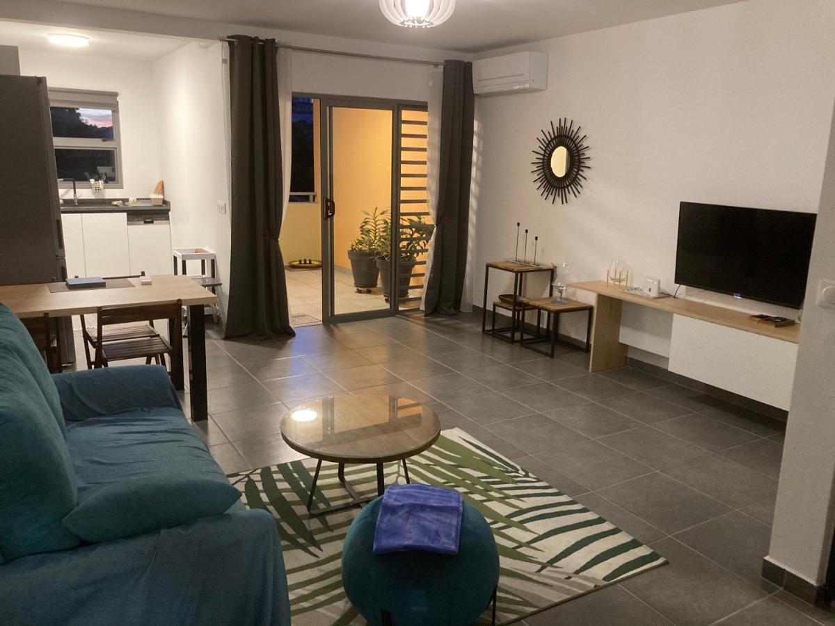 Standing Residence Kumuhei Papeete  Luaran gambar